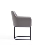 Chaise de salle à manger moderne capitonnée en similicuir avec accoudoirs