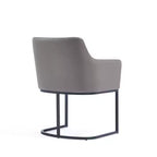 Chaise de salle à manger moderne capitonnée en similicuir avec accoudoirs