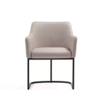 Chaise de salle à manger moderne capitonnée en similicuir avec accoudoirs